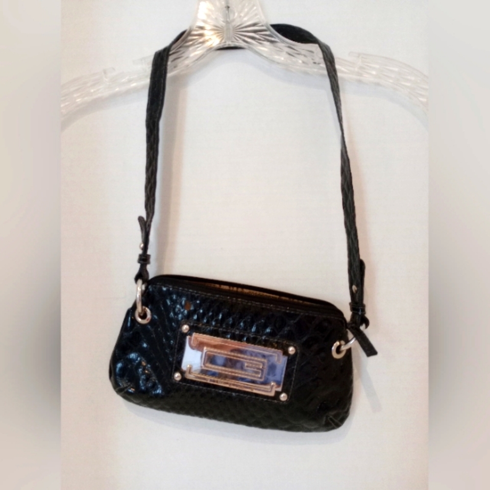 Guess Crocodile Look Black Bag Purse.‎